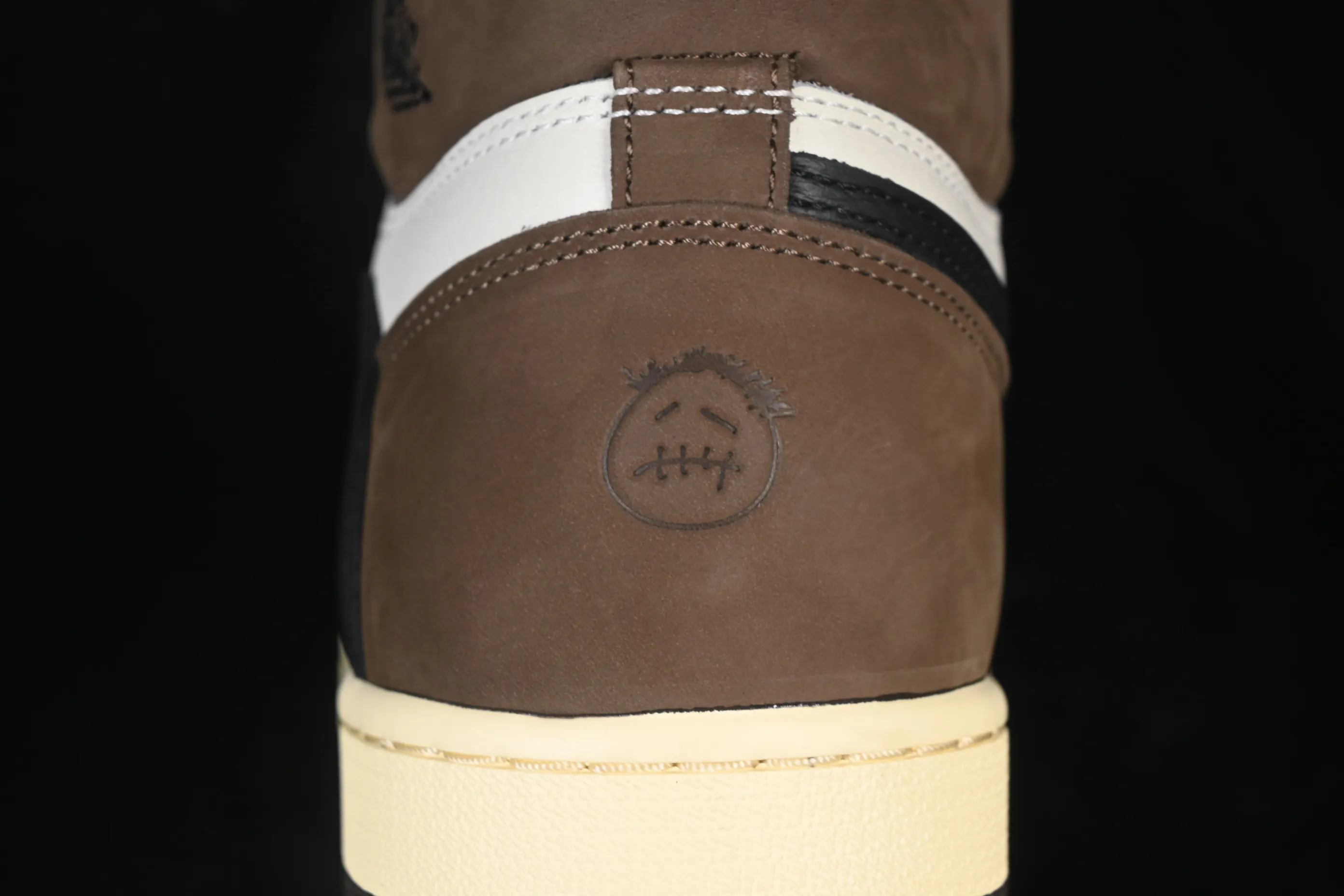 All Categories Air Jordan Jordan Series Basketball Shoes Air Jordan 1 High Travis Scott x Air Jordan 1 High OG AJ1 Reverse Hook Limited Edition CD4487-100